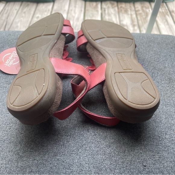 NEW Women’s memory foam sandal - Picture 8 of 8